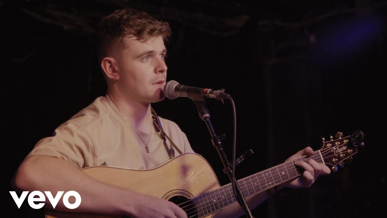 Darren Kiely - Mom & Dad (Official Live Video)