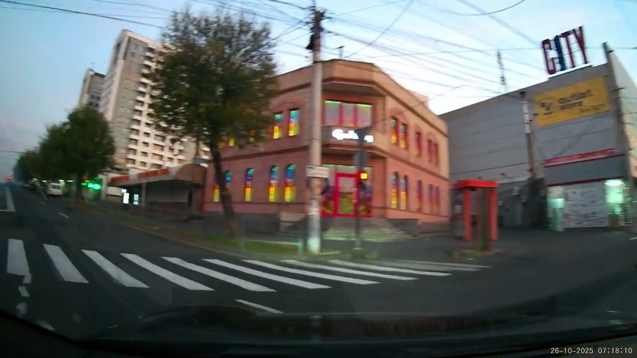 Komitas ➡️ Zeytun car tour the streets of Yerevan  ավտո տուր Երևանի փողոցներով #yerevan #travel #4k
