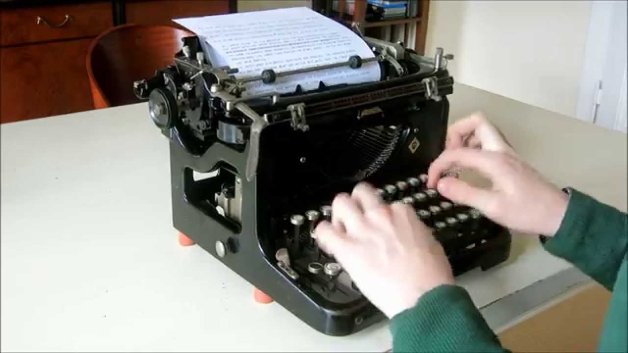 Mercedes Favorit Typewriter