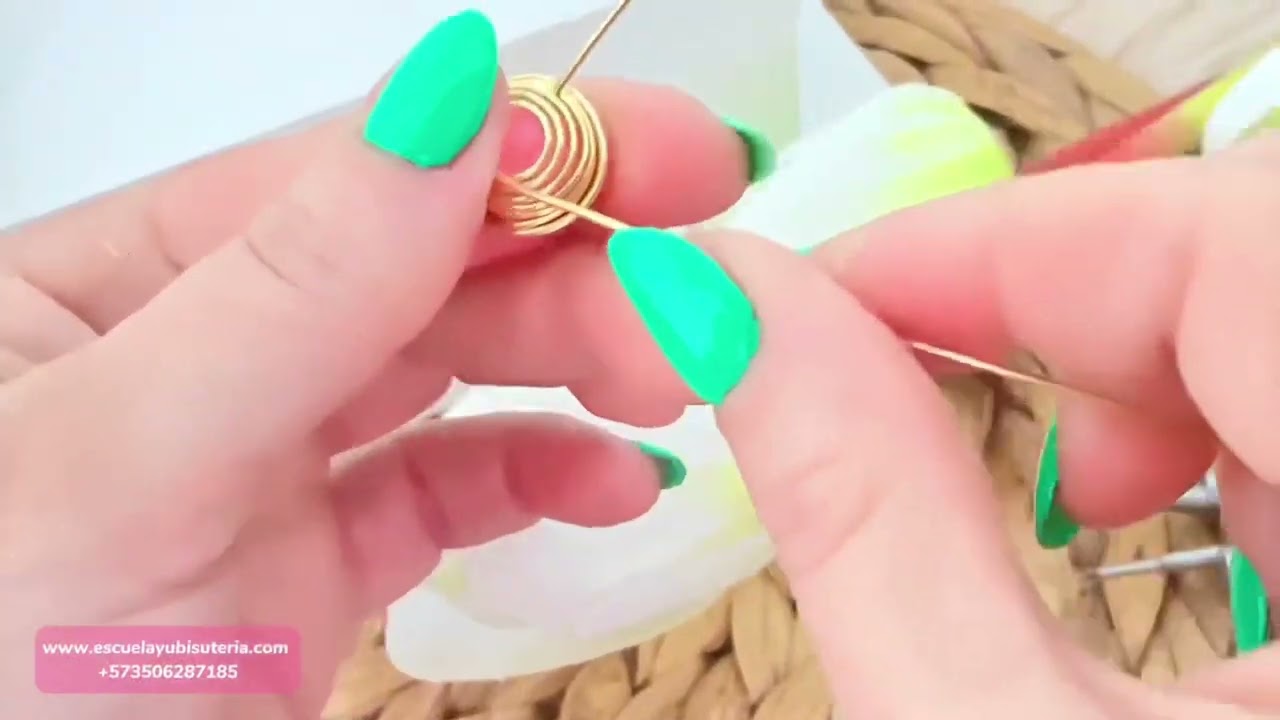 Aprende a engastar con alambres un cuarzo natural en tres pasos 😝