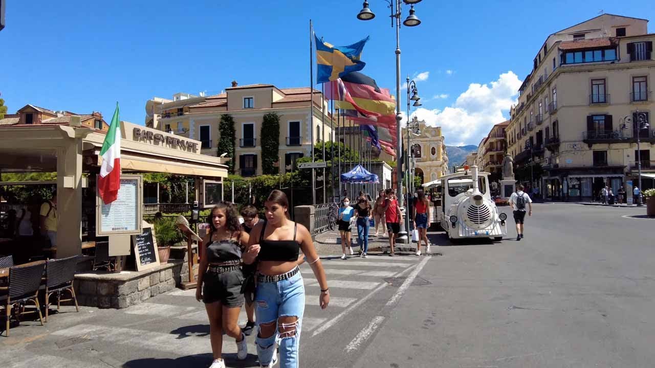 🇮🇹 Sorrento, Italy - September 2, 2021 - Piazza Tasso and surrounding streets  [4K]