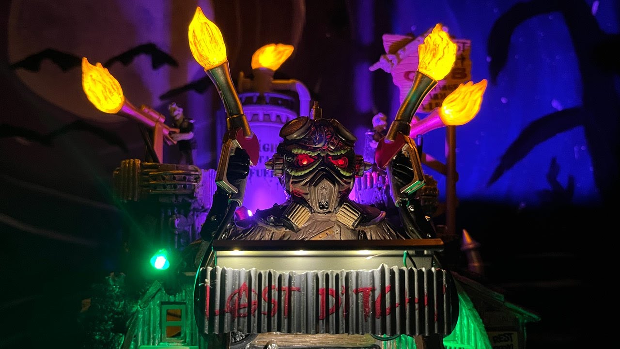 Lemax Last Ditch Gas & Salvage Review - New for 2022 Spooky Town