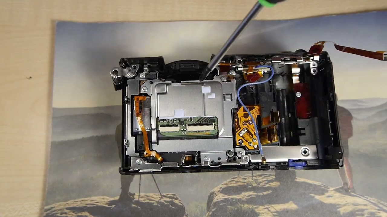 Modding the Sony A5000 to Astro for David. Disassembly Guide