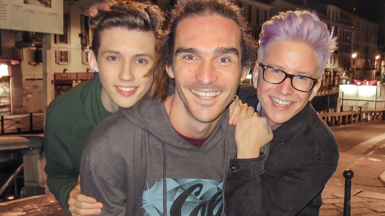 TROYLER BIRTHDAY HUGS