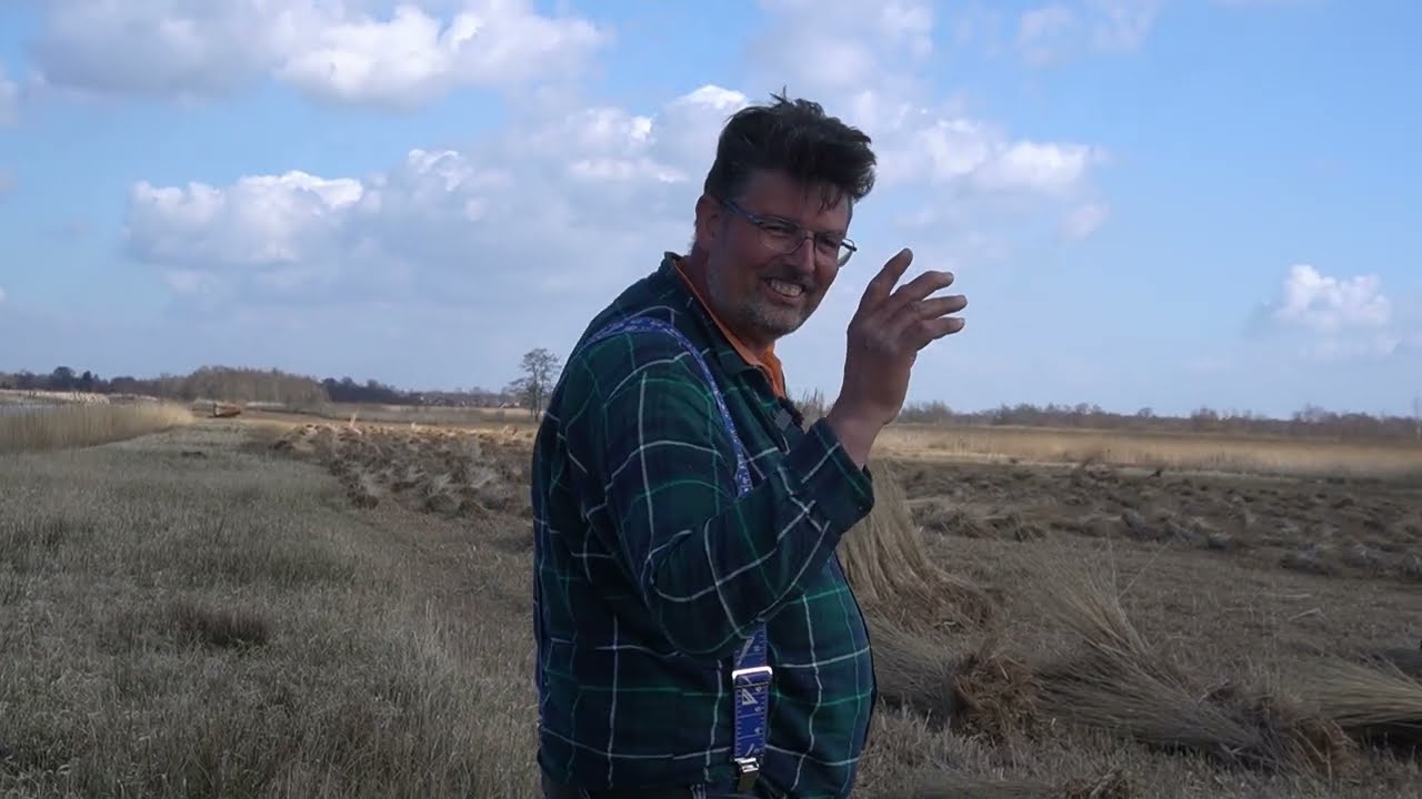 In het spoor van....de rietsnijders in Weerribben-Wieden