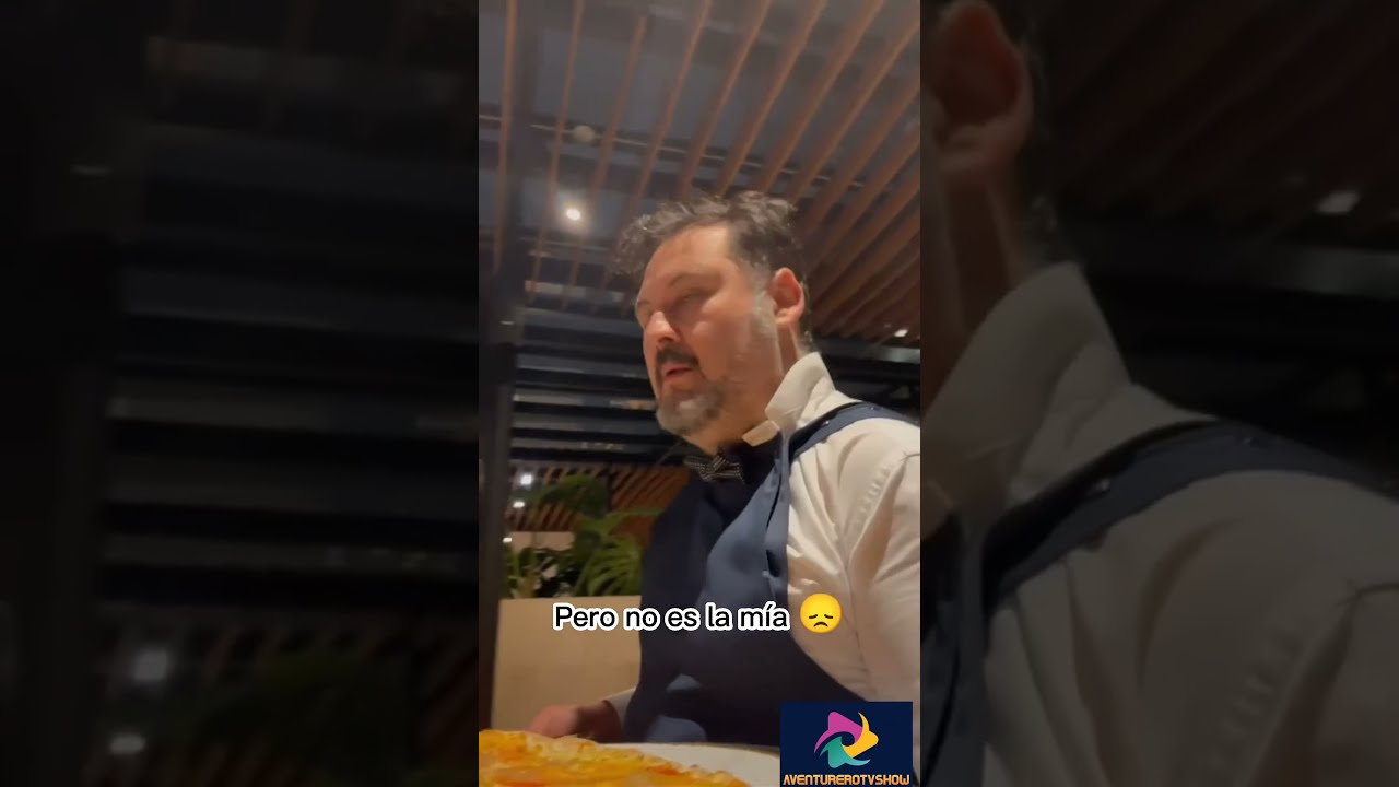 Cuando esperas en un restaurante y crees que el mesero te trae la tuya #short #viral #top