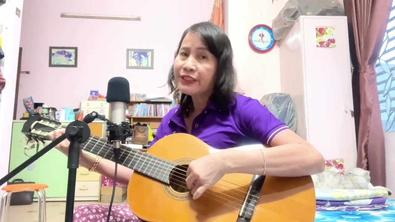 Ngàn thu áo tím - sáng tác Vĩnh Phúc, Hoàng Trọng