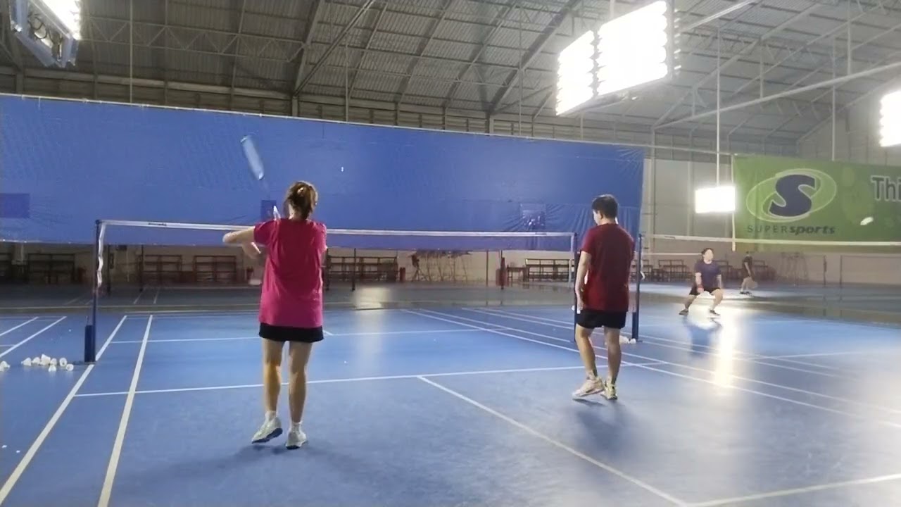 เจ + กิ้ฟ  // อาท + พลอย #badminton #กุ๊งกิ๊งชวนตีแบด #bad 