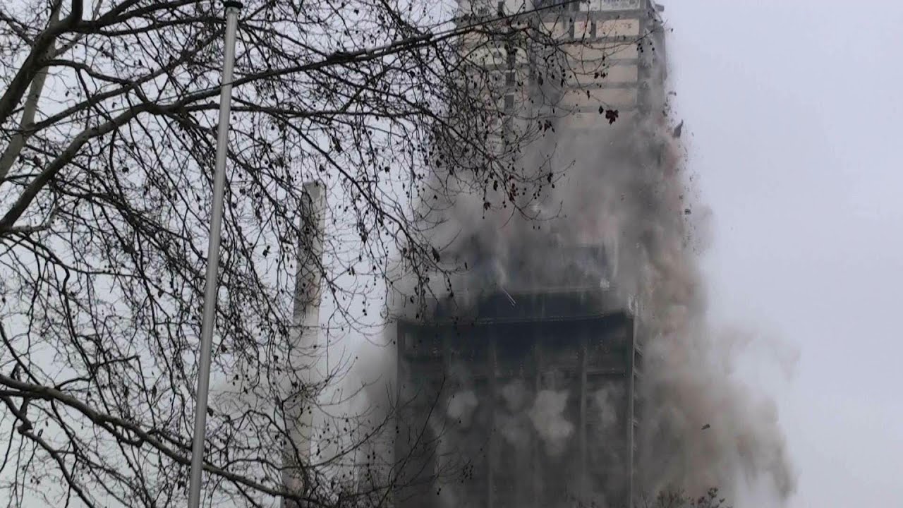 Sprengung des AfE-Turm in Frankfurt [Uni-Turm in Schutt und Asche] -Größte Sprengung in Europa-
