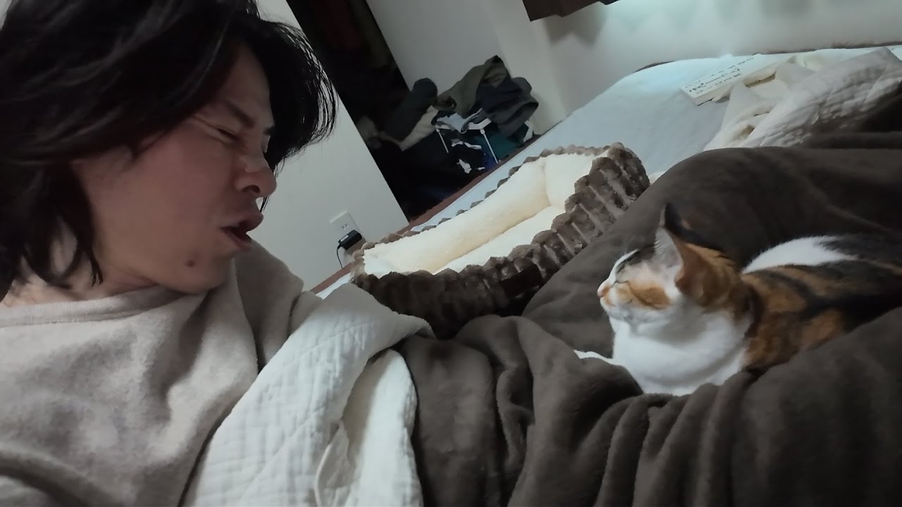 なんで股ぐらなんだよ