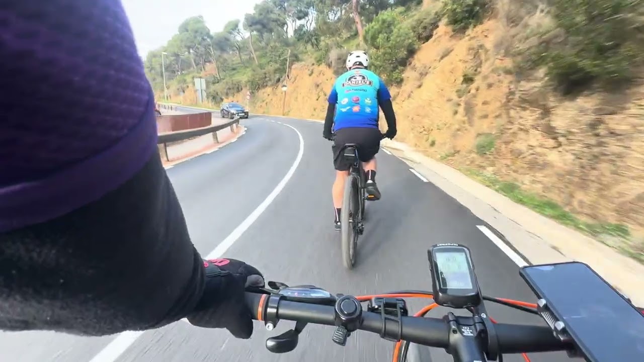 Going Down From Tibidabo Barcelona 🇪🇸🚴🏼‍♂️Vamos