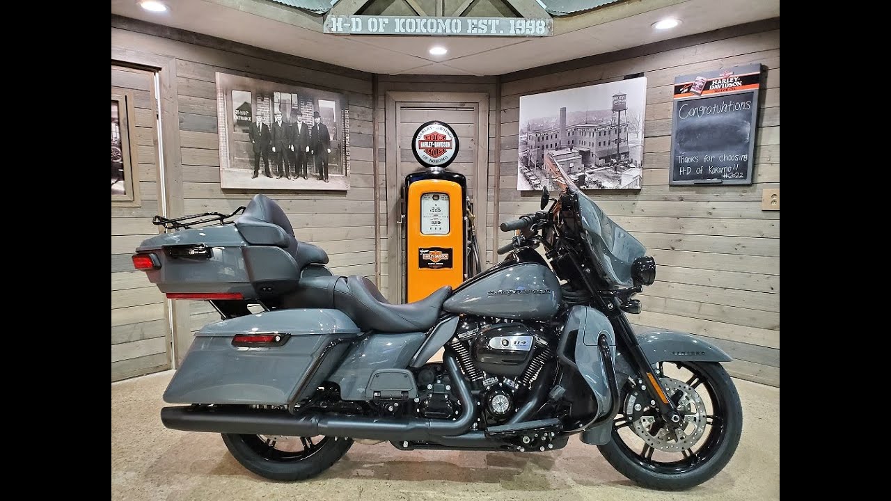 2022 Harley-Davidson Ultra Limited FLHTK-Gunship Gray.