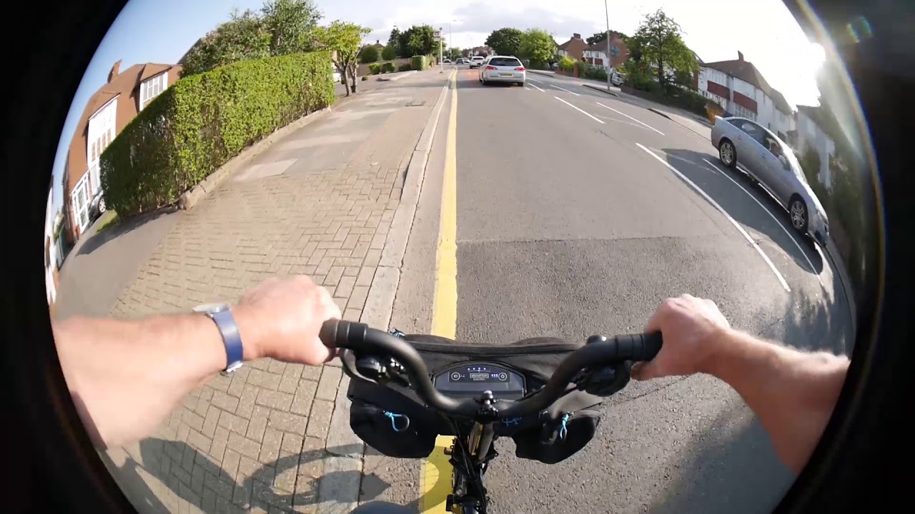 Взгляд на складной электрический велосипед Brompton