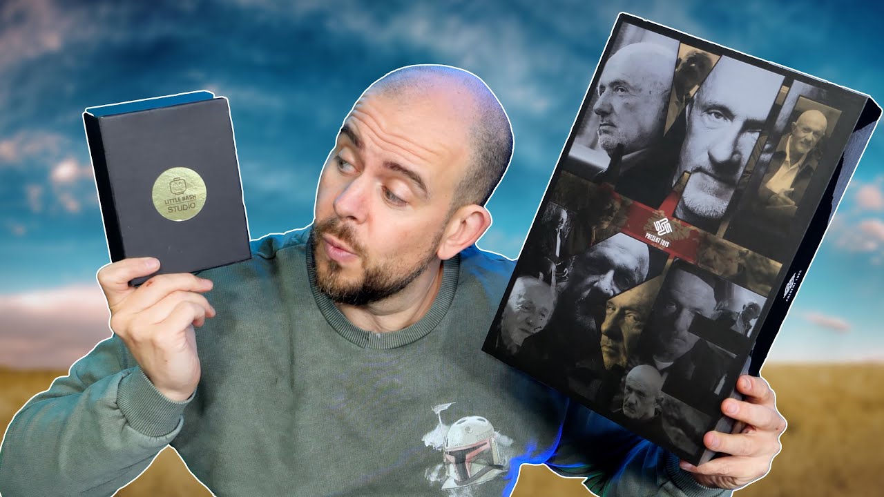 On Compare Deux Figurines ! Une a 500€ Et L'autre a 180€ ! Present Toys Mike Ehrmantraut