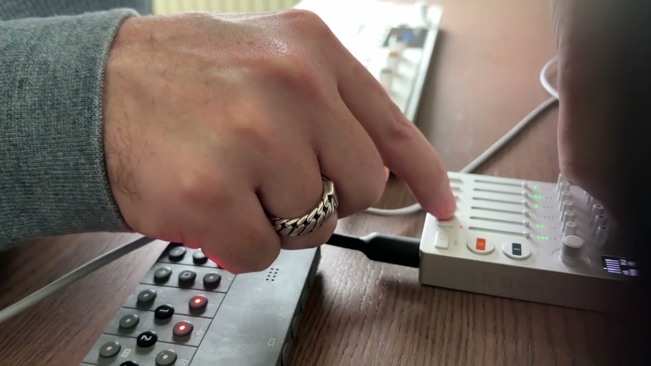 Dawless Jam with the teenage engineering Op-1 Field, Op-Z and Tx-6 Field.