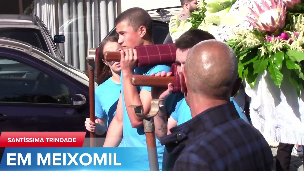 PROCISSÃO DA SANTÍSSIMA TRINDADE EM MEIXOMIL