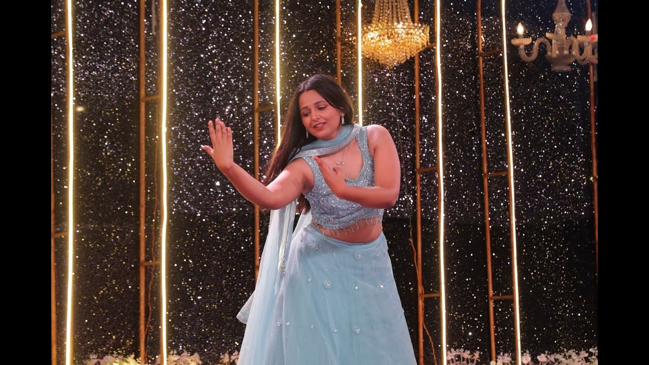 Sangeet Dance Performance By Bride's Sister ( Kudmayi + Chalka + Chikni Chameli )