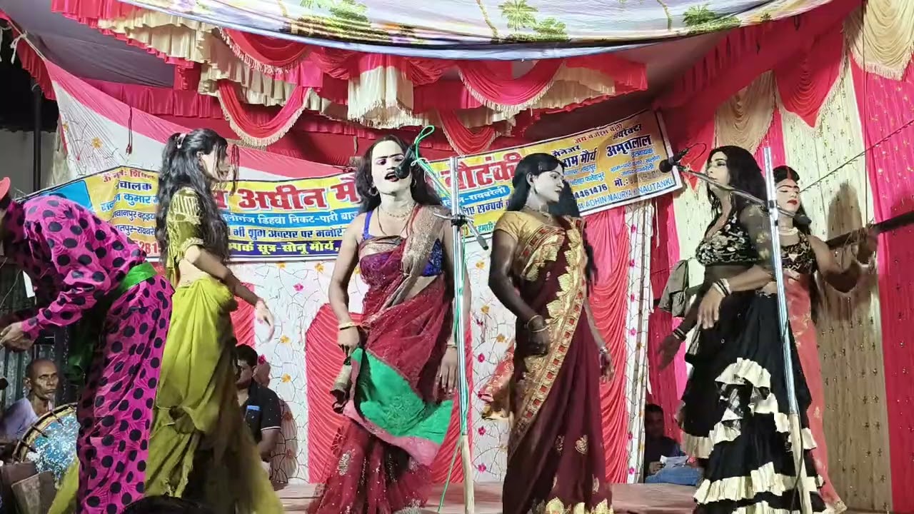 तेरी आरती उतारो देवी मां बहुत ही शानदार भक्ति गीत मास्टर राम अधीन मौर्य कि रायबरेली की नौटंकी पार्टी