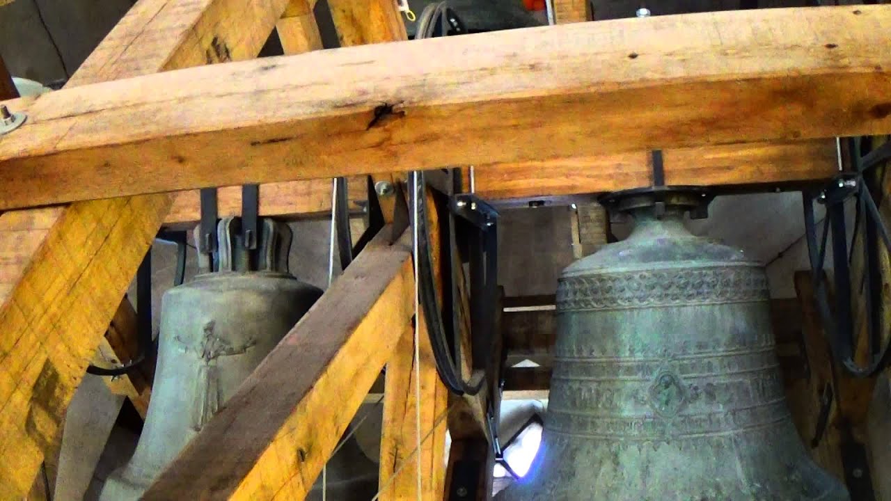 Budapest (H) I Ker. Mátyás templom déli harangszó (Better sound quality) (HD)