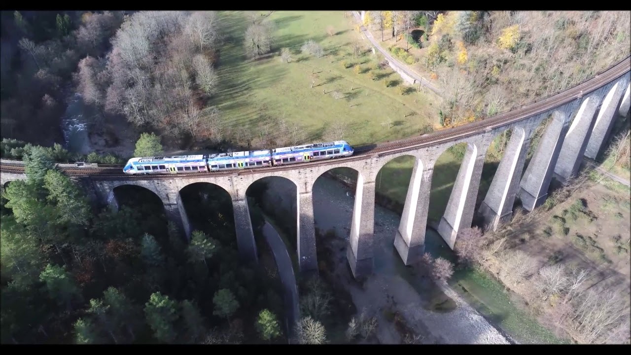 Viaduc de Chamborigaud sur le Luech en Cévennes rivière du Luech qui vas dans la Cèze et le Rhone