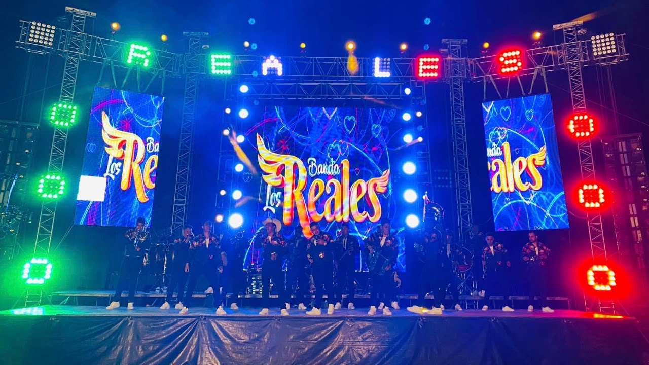 Banda Los Reales - Las Locuras Mias CONCIERTO VIRTUAL AL ESTILO REALES