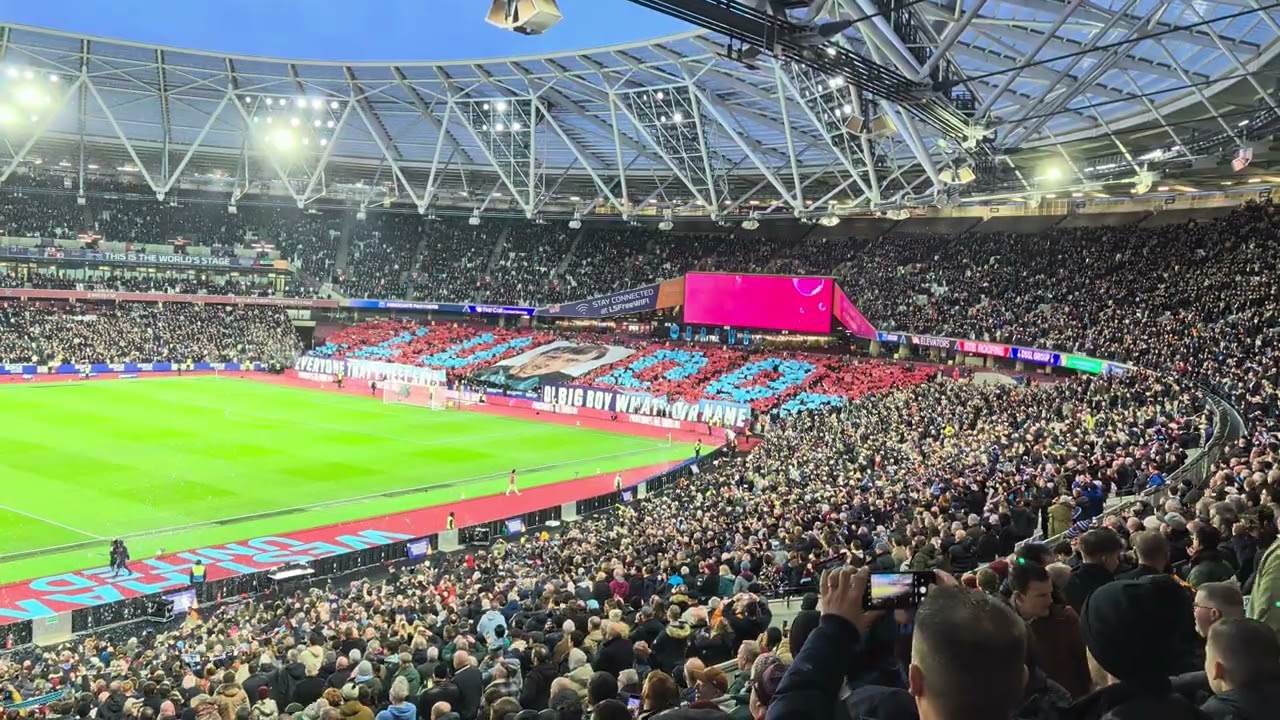 I'm forever blowing bubbles by West Ham Fans London Stadium 21.02.2026