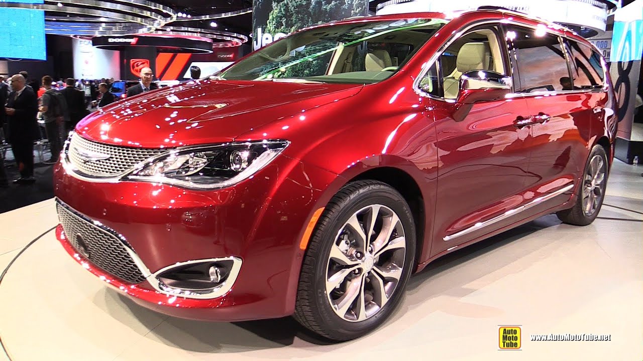 2017 Chrysler Pacifica Limited - Exterior and Interior Walkaround - Debut at 2016 Detroit Auto Sho