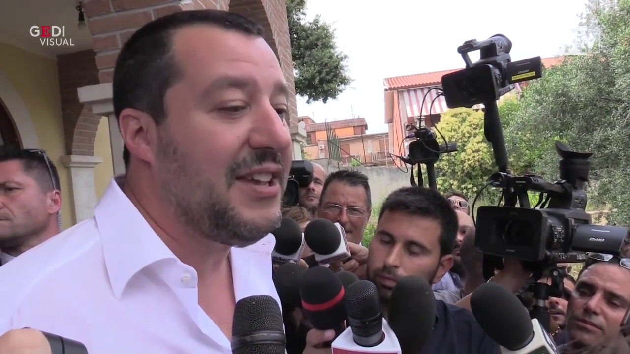 Roma, Salvini nelle ville sequestrate ai Casamonica: 