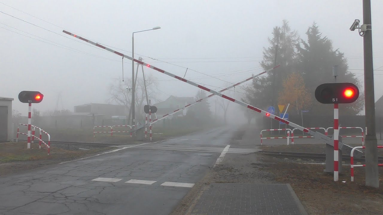 Przejazd kolejowy Granowo ul. Kolejowa | Railroad Crossing in Poland