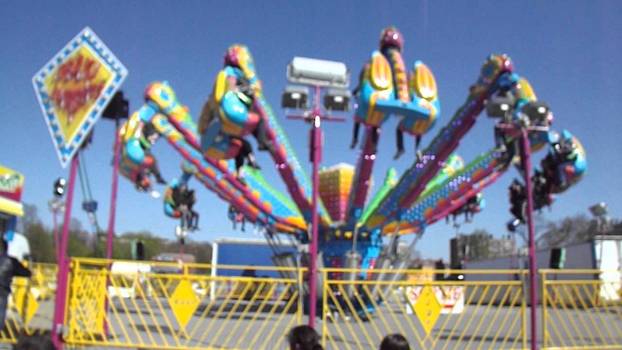 Foire aux manèges printemps Lille MAXI JUMPING 18 04 2015