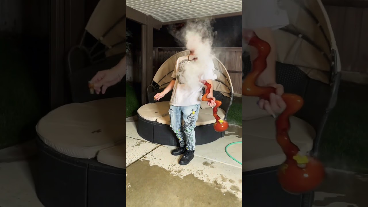 Upside down bong hits 🙃￼#upsidedown #hits