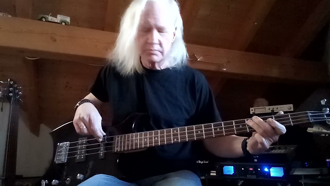 Pretty Reckless - God so high Bass Cover