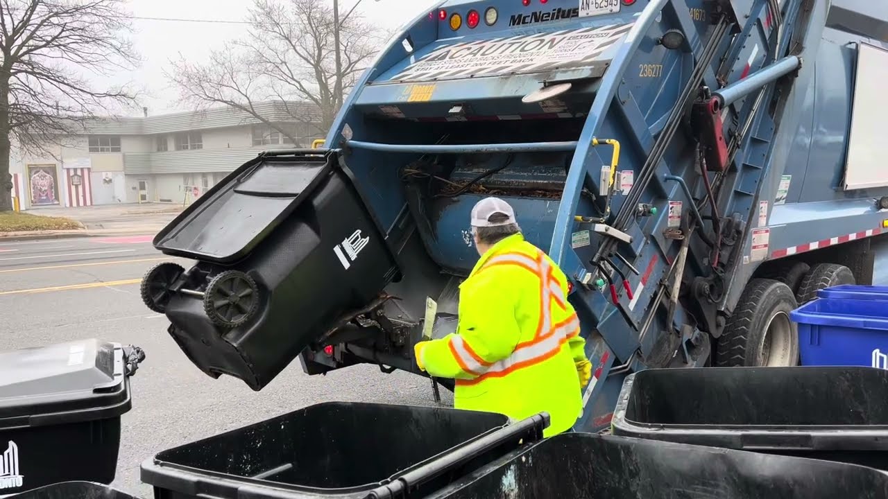 City Of Toronto Garage Truck Rear Loader