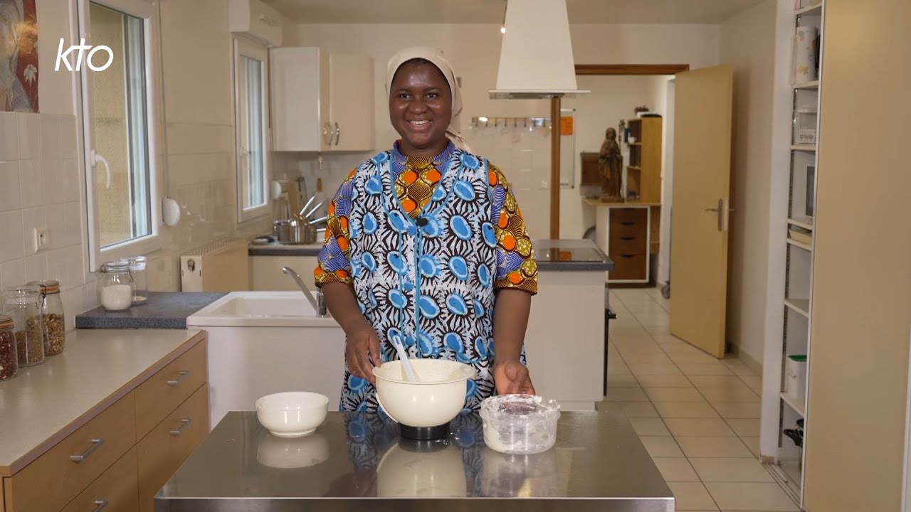 Riz sauté aux légumes et jambon, gâteau de semoule à la coco