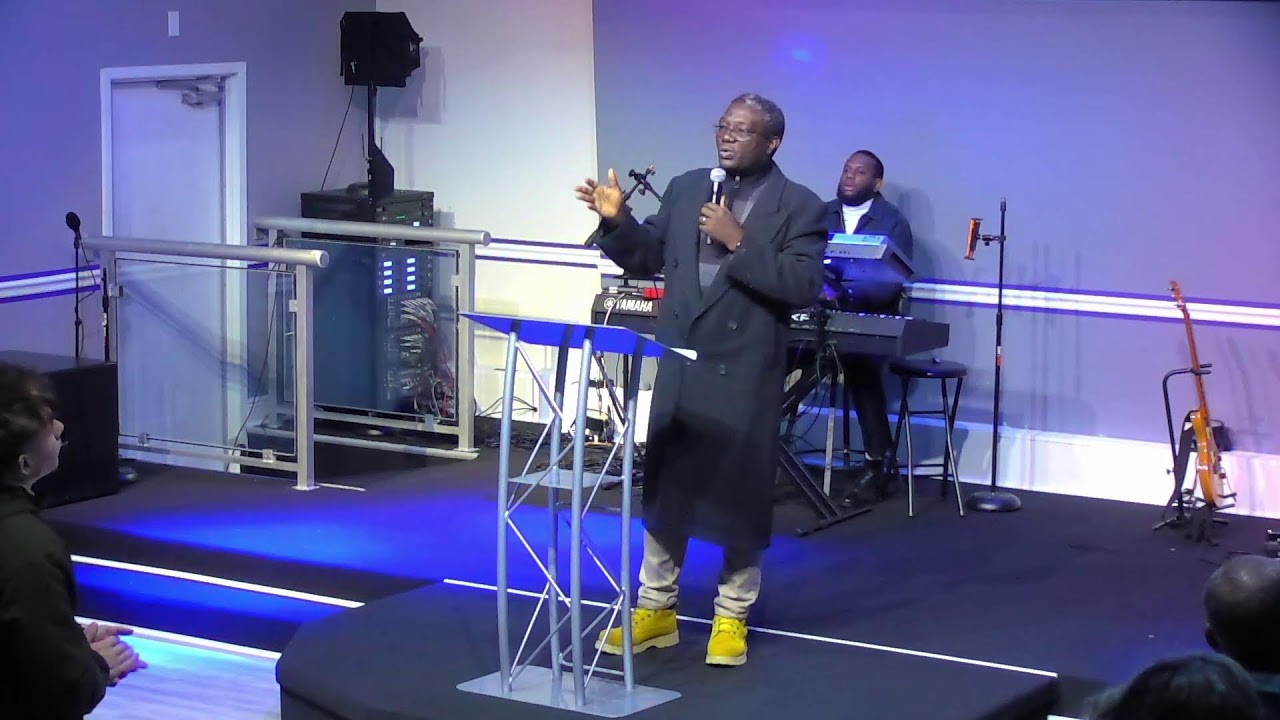 Sunday Live Service