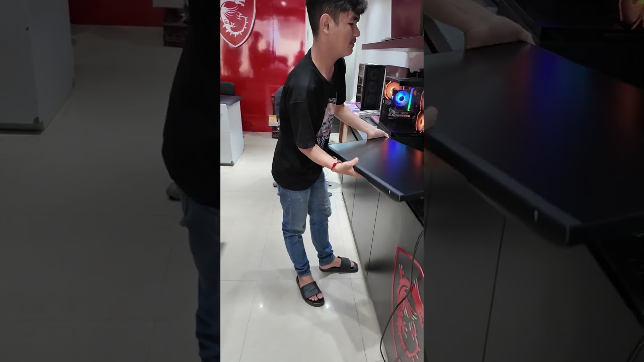 ចេញមួយឈុតទៀត ដឹកអោយ Case Computer បូក Monitor ថ្មី 100% តំលៃ 920$ ធានាពីមួយឆ្នាំដល់បីឆ្នាំ