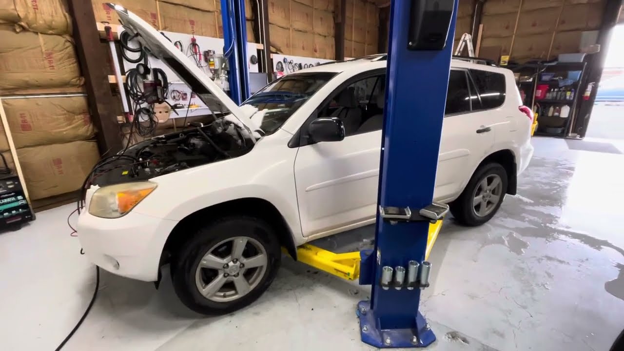 The Car Doctor Shop Behind The Scenes Video: Using ATS eScan Program To Diagnose Fuel Trim Issue