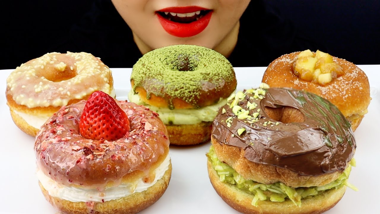 DONUT SANDWICH EATING ASMR | KLE ASMR