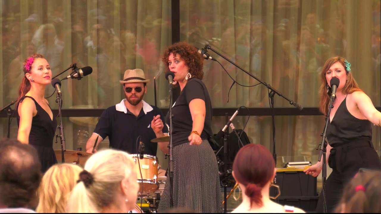Diplomats of Solid Sound - Soul Connection (Live)
