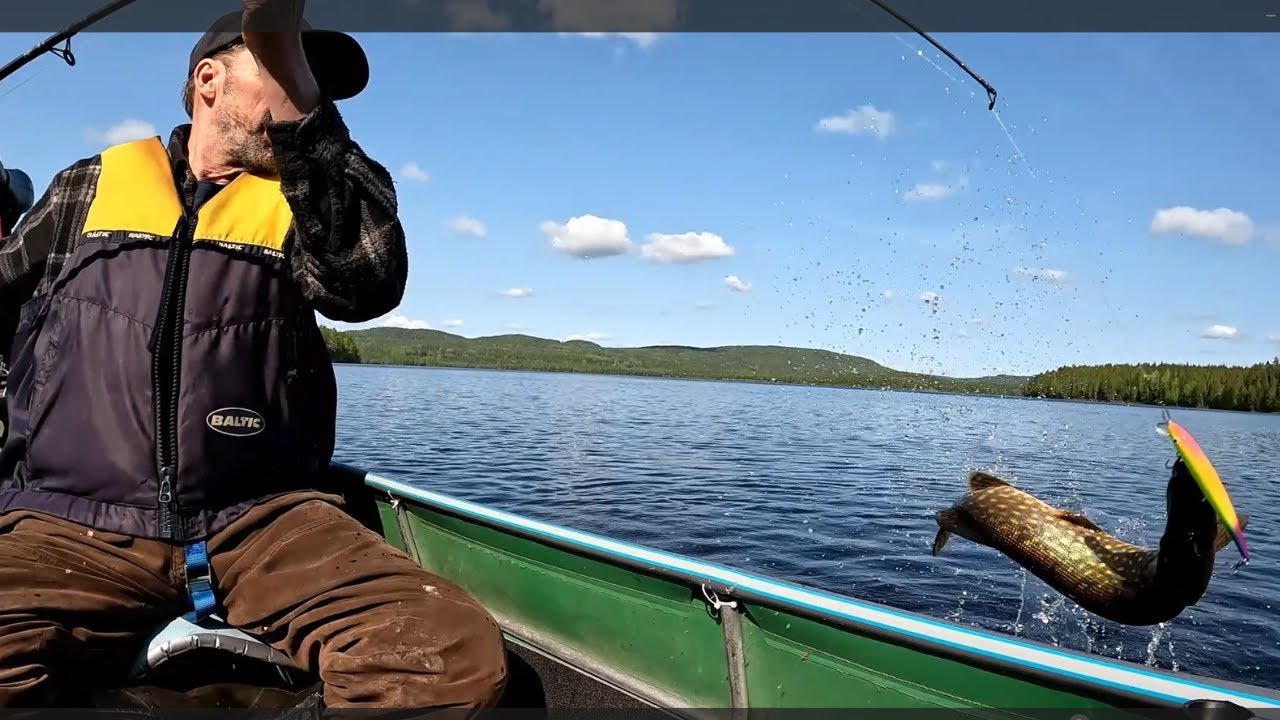 MIEKOJÄRVEÄ MITTAILEMASSA + KALA! OSA1