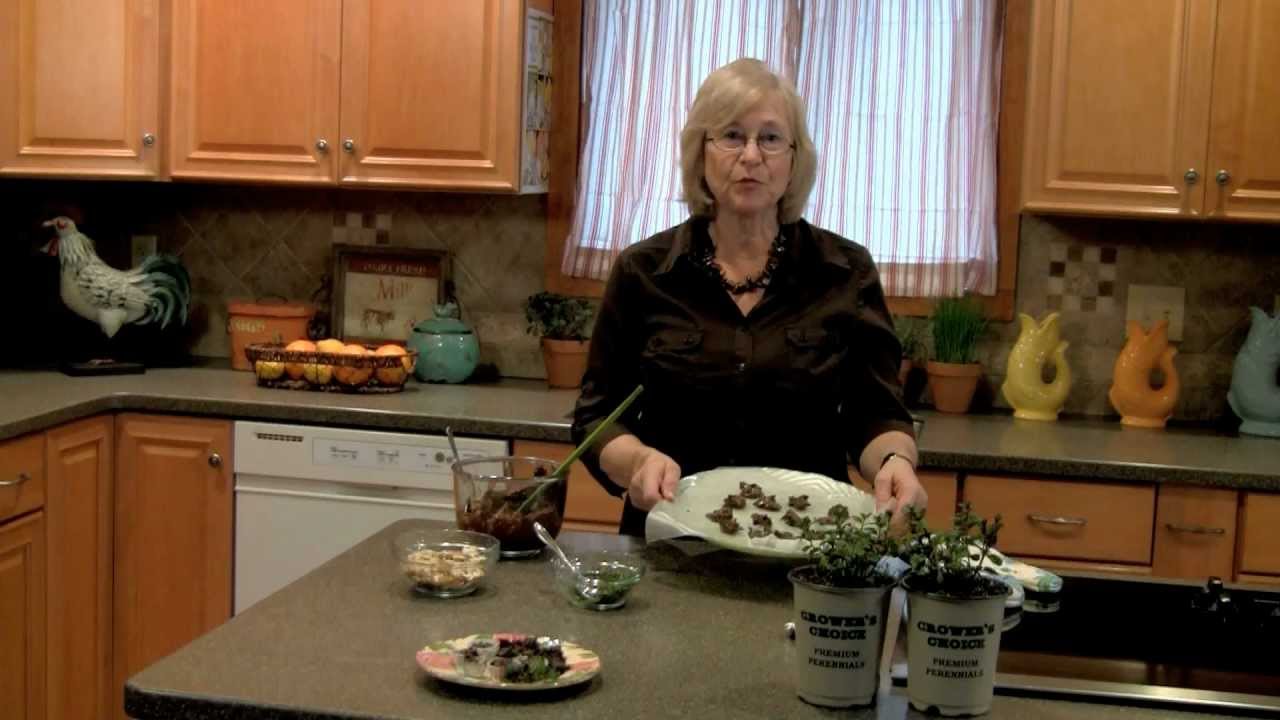 Sue Adams Makes Mint Almond Chocolate Candy
