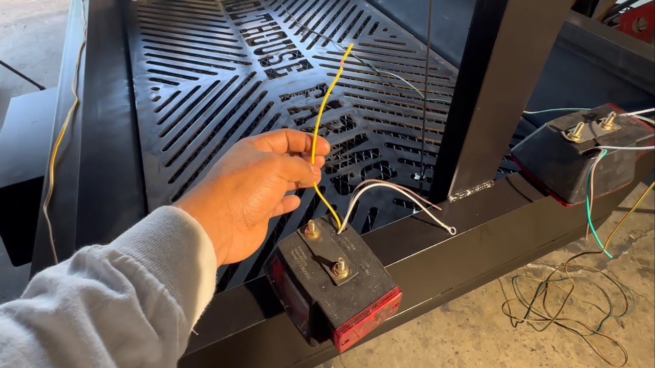 Como instalar luces en una traila/ remolque,