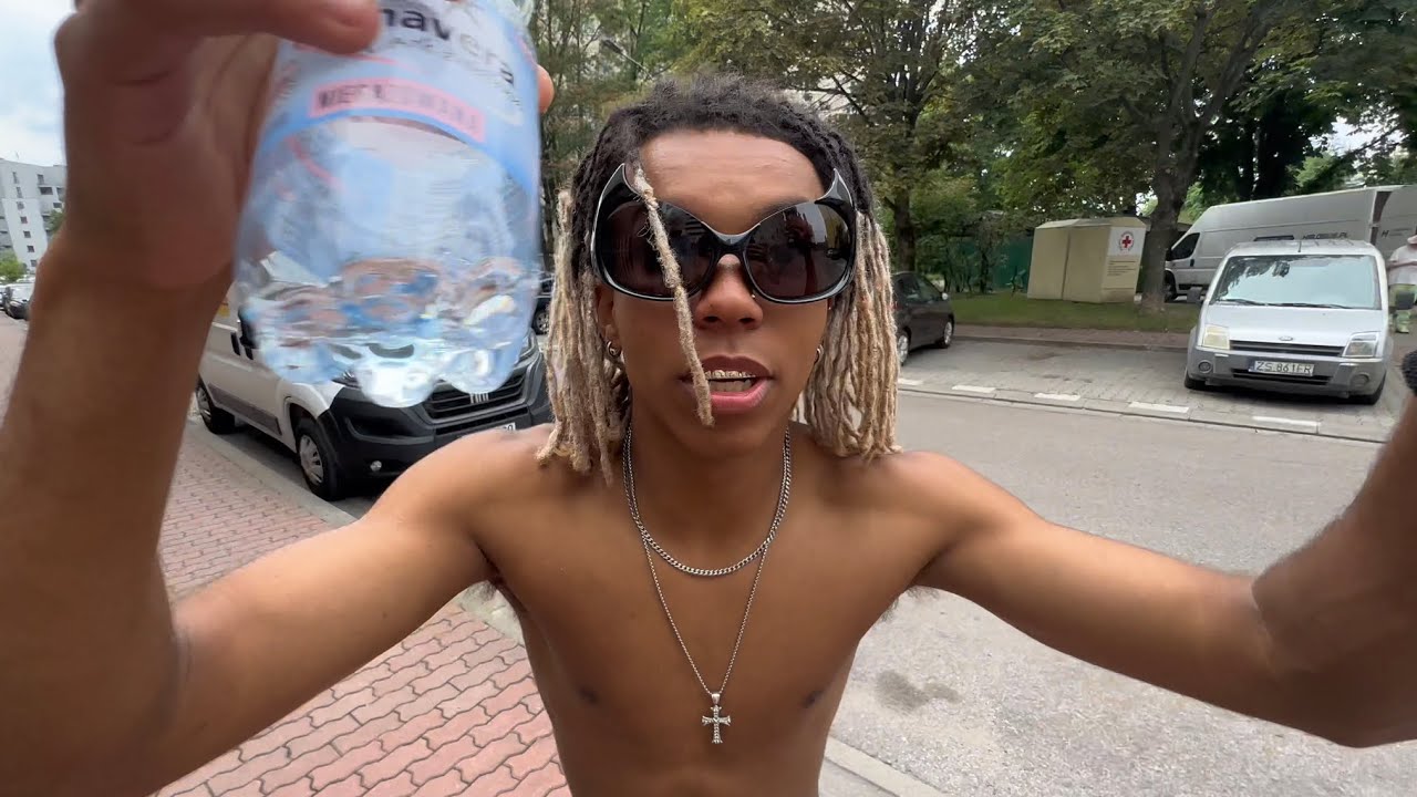 saga on clout 1/2