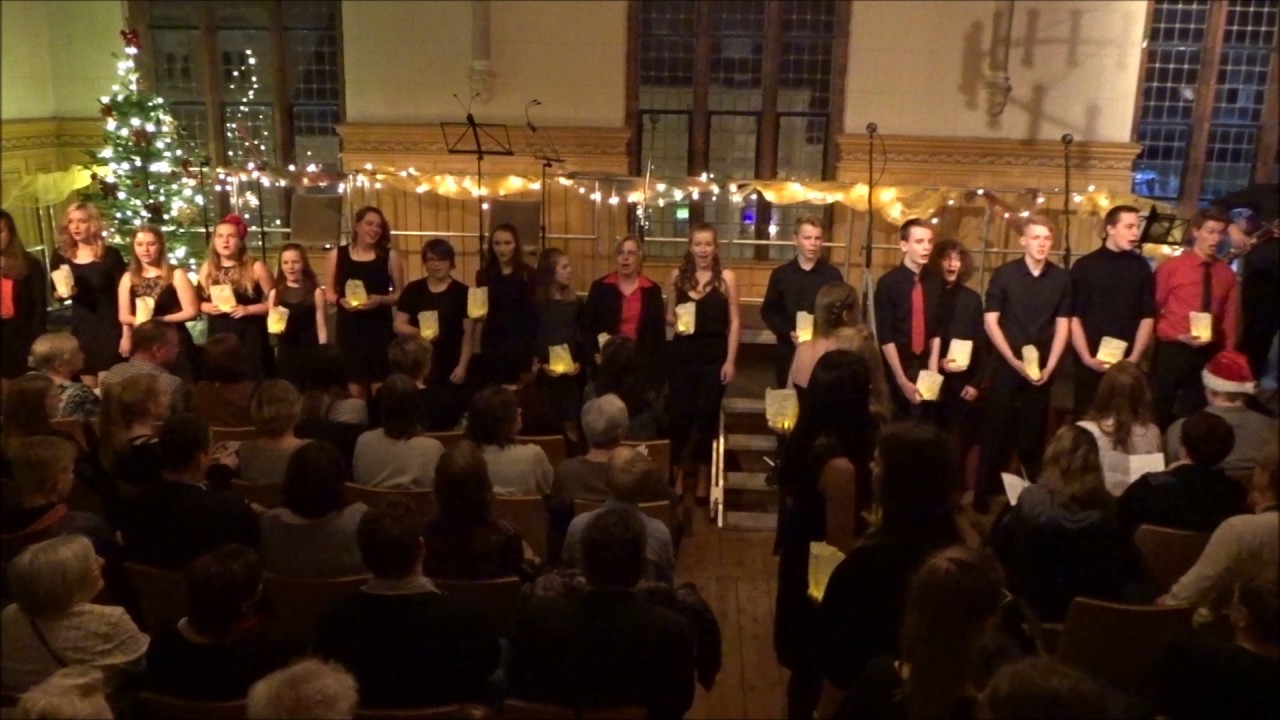 Weihnachtskonzerte des Perleberger Gymnasiums: Der Schulchor mit 