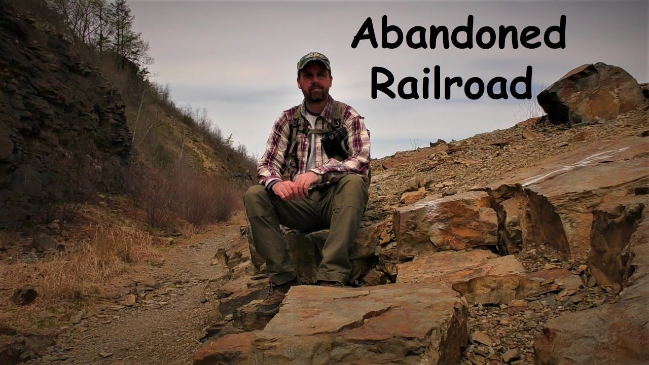 Hiking the Abandoned Lehigh & New England Railroad ~ Lehigh Gap, PA