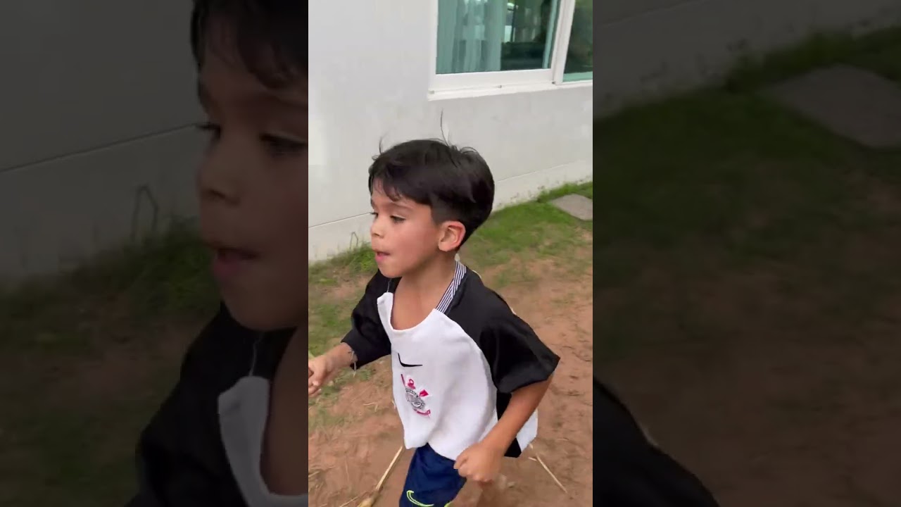 Melhor conteúdo da internet 😂😂😂😂😂 #mjemarcelinho #futebolderua #irmãos #familiaassumpcao #humor 