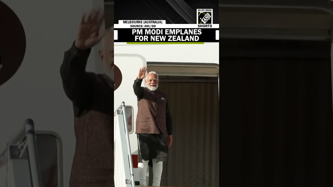 Watch! Prime Minister Narendra Modi emplanes for New Zealand after concluding Australia visit
