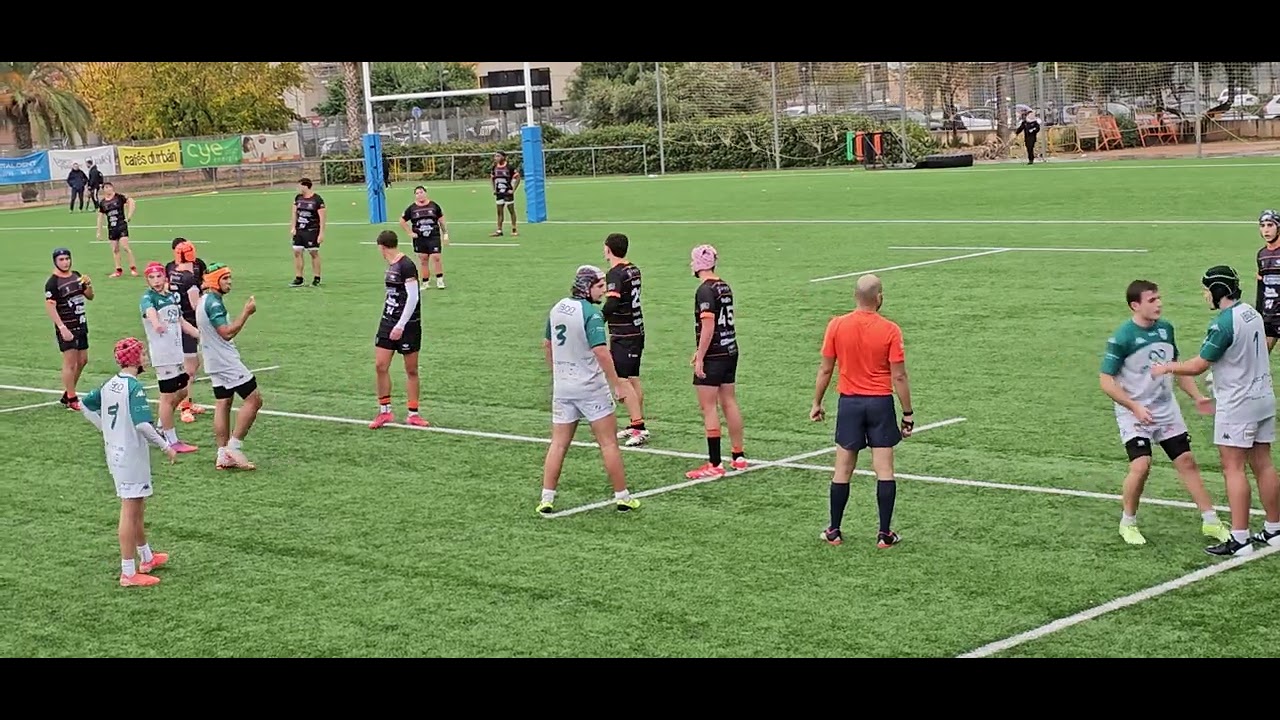 C.R. Valencia  -  Les Abelles ⚫️ M18  ( 13-12-25 )