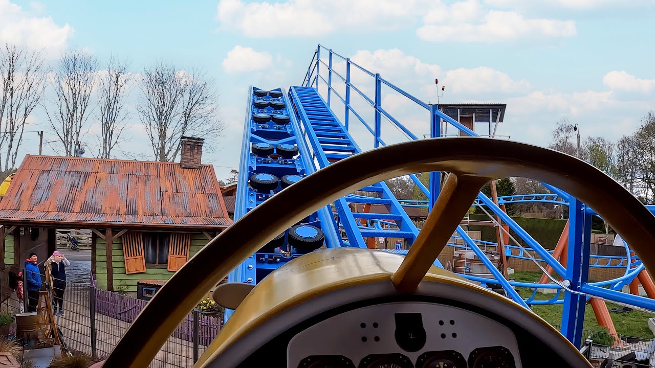 Farmyard Flyer [4K] Front Seat POV - Paultons Park