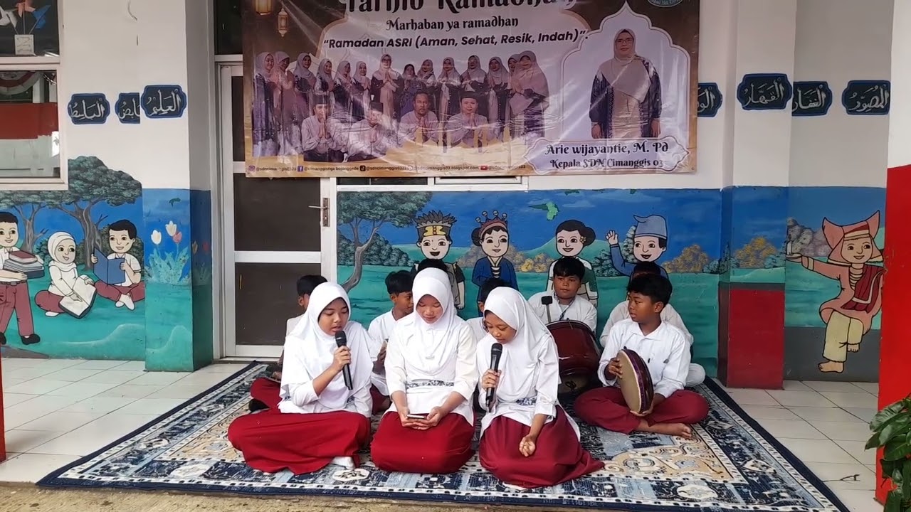Penampilan hadroh SD Negeri Cimanggis 03 pada acara Tarhib Ramadhan